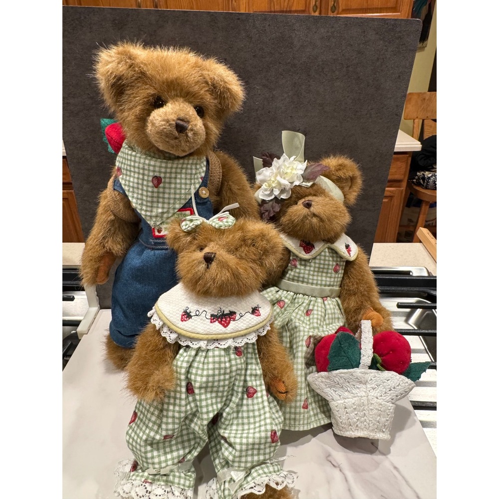 Bearington Collection Strawberry Farm Teddy Bear Family Set of 3 Gingham Denim